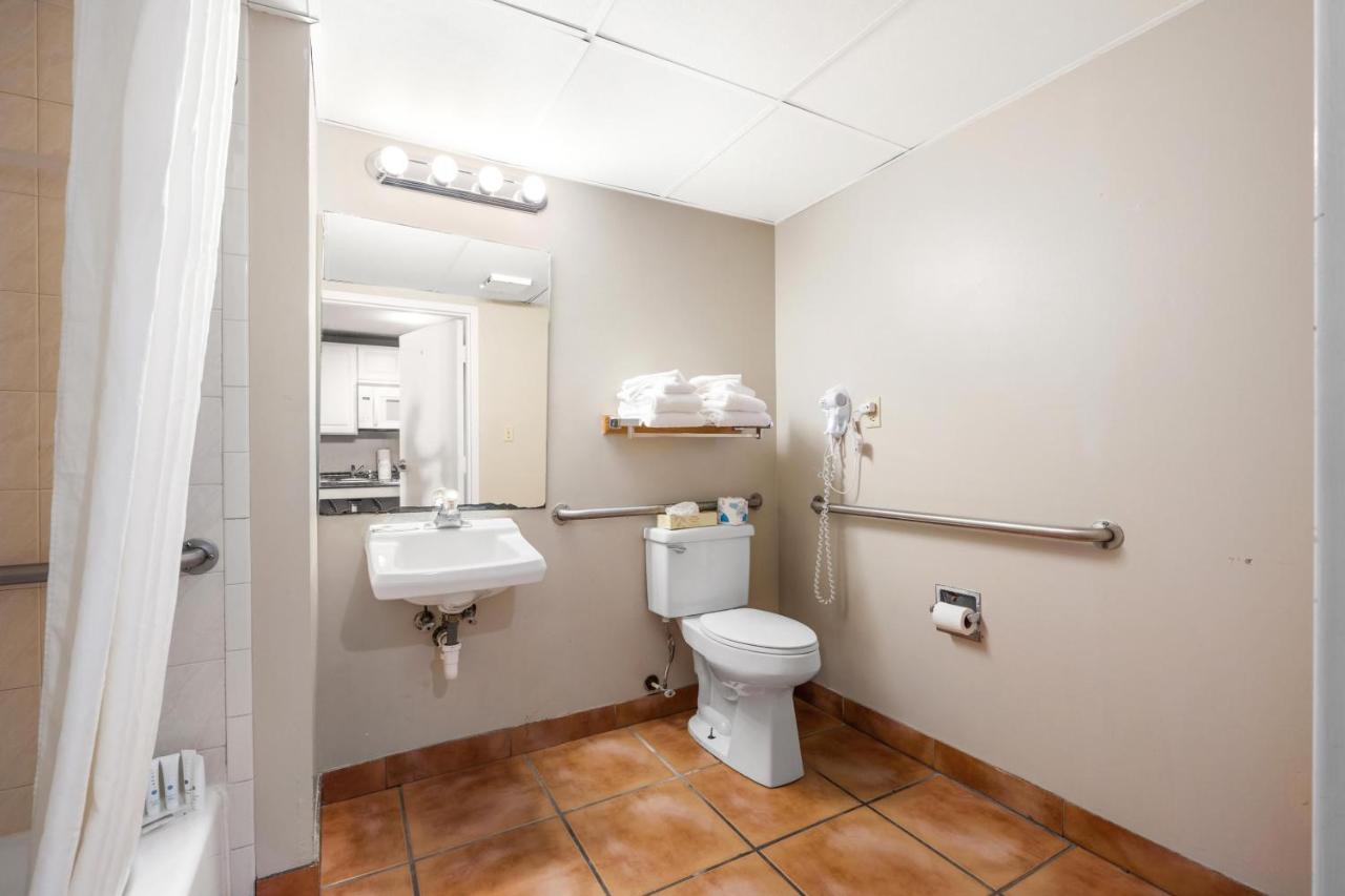 Hotel Tidelands Caribbean Boardwalk And 3*