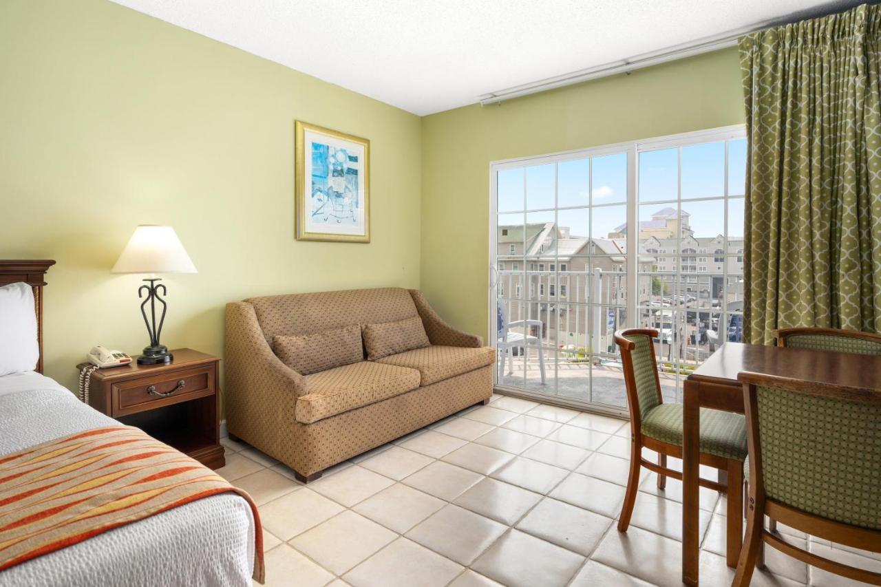 Tidelands Caribbean Boardwalk And Hotel 3*