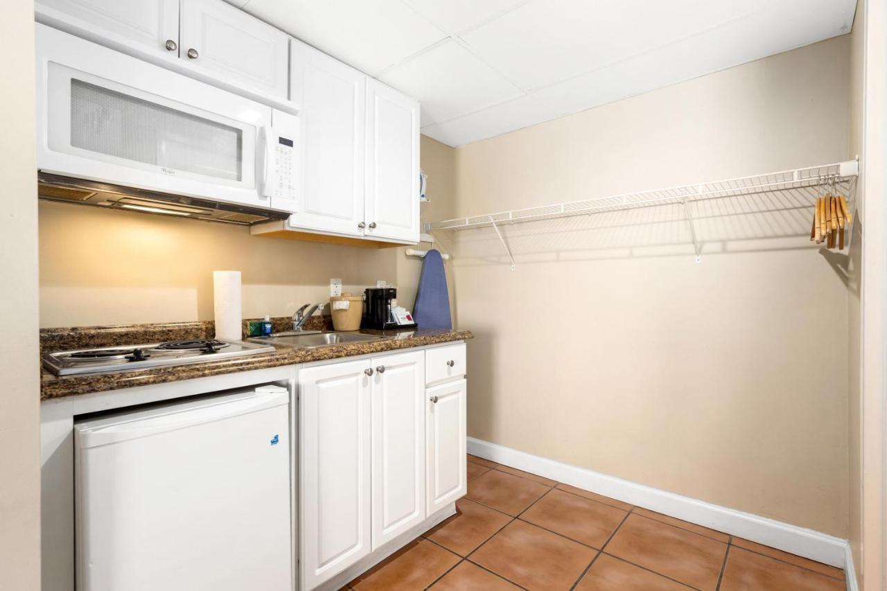 Hotel Tidelands Caribbean Boardwalk And 3*