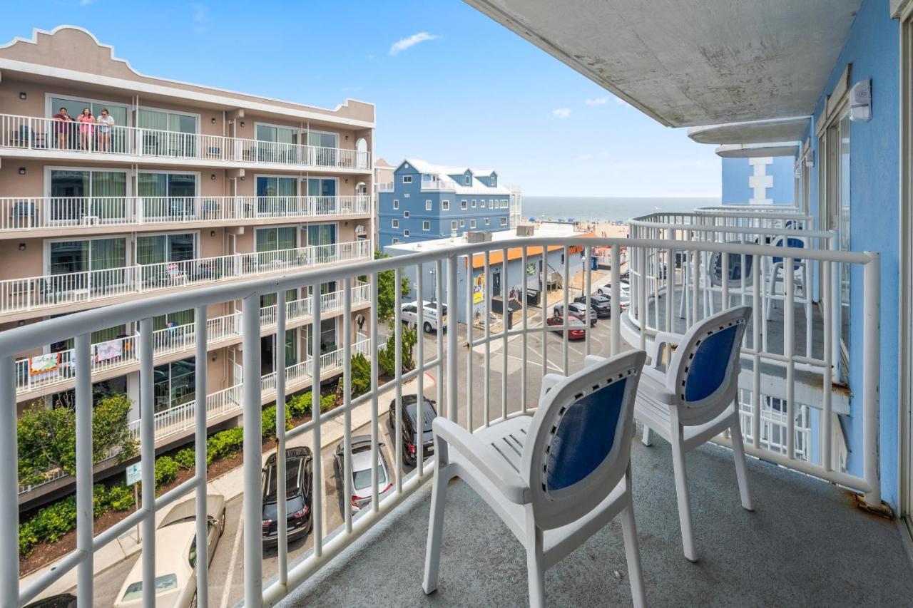 Hotel Tidelands Caribbean Boardwalk And
