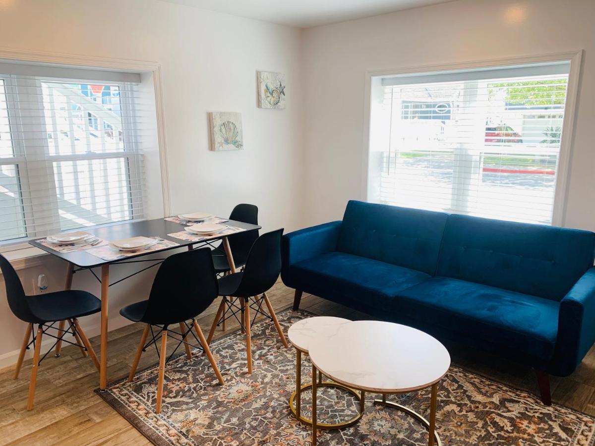 Apartment Blue Diamond 26th St Unit 1 *