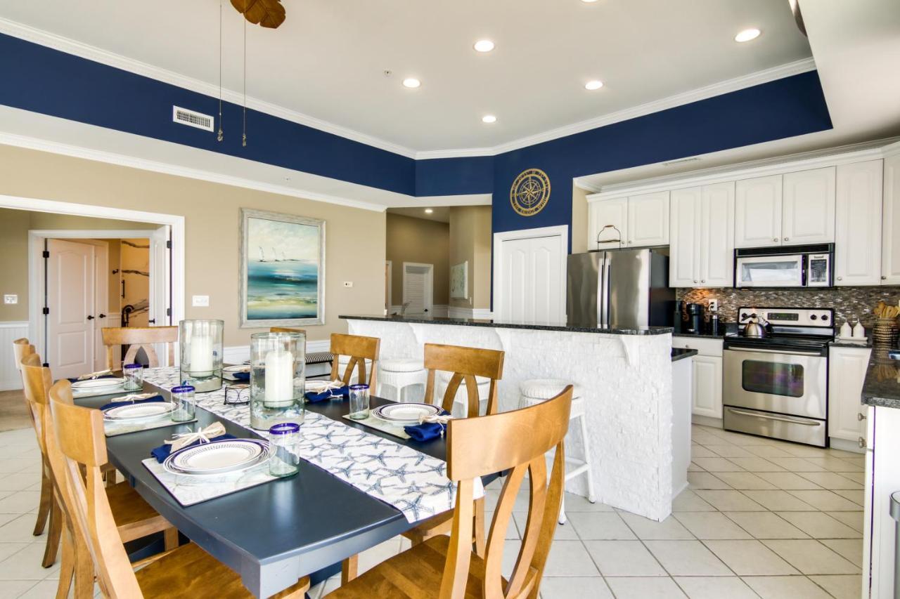 With Panoramic Views Walk To Beach Ocean City