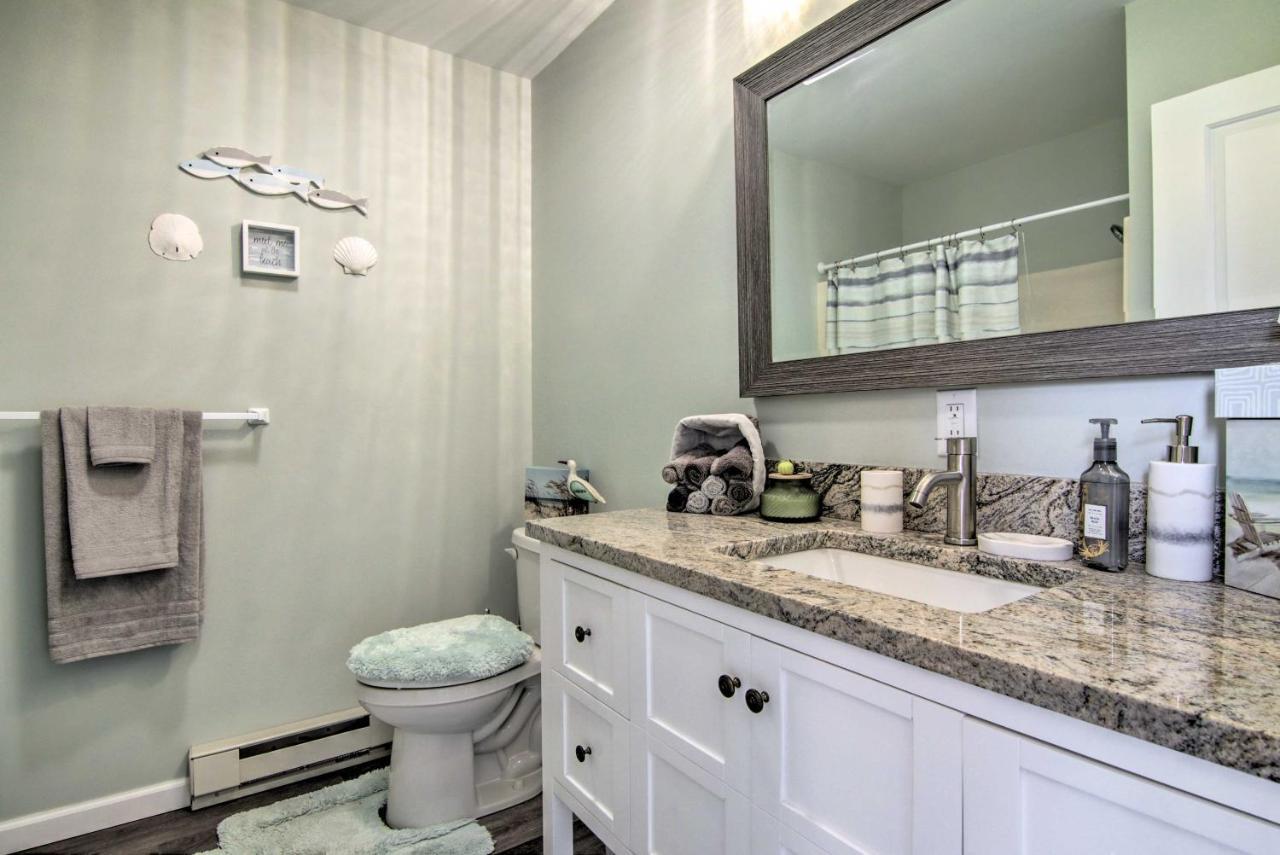 Airy Ocean On Canal Front With Deck! Apartment Ocean City