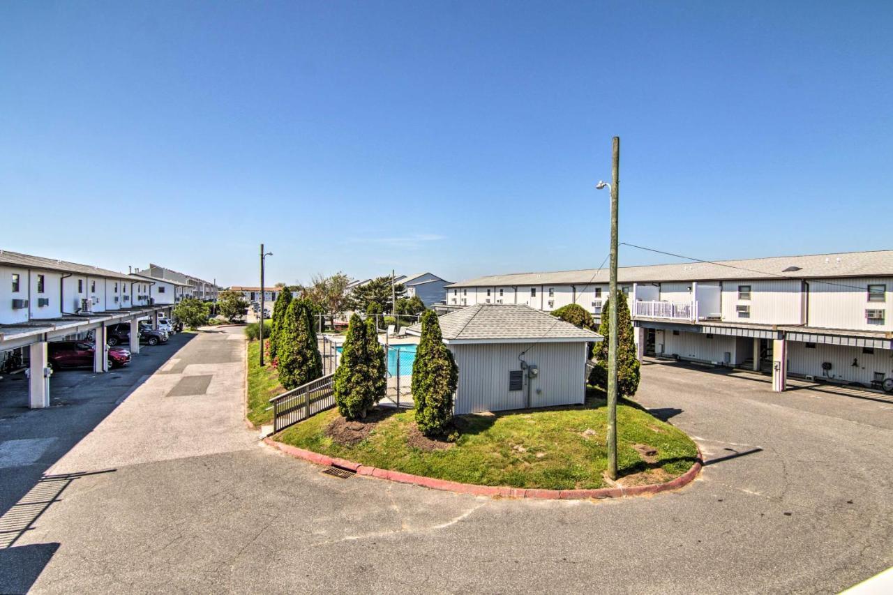 Apartment Airy Ocean On Canal Front With Deck! *