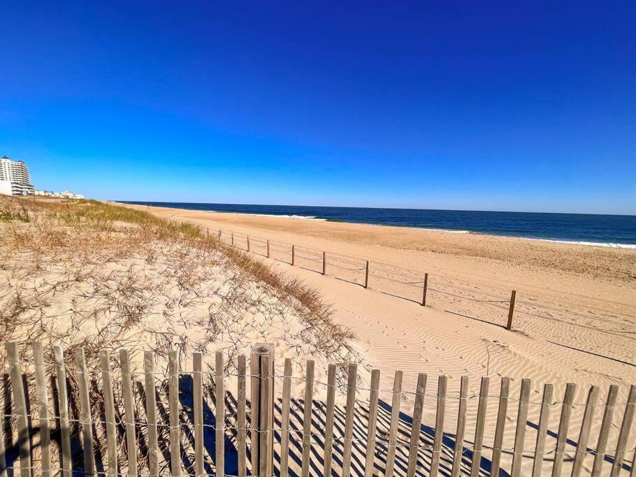 Holiday home Ocean Views * Private Balcony * Elevator Ocean City