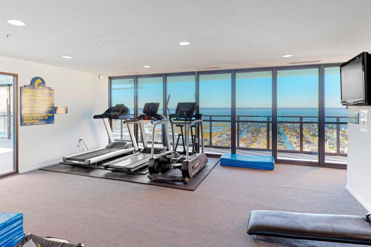 Golden Sands 701 Apartment