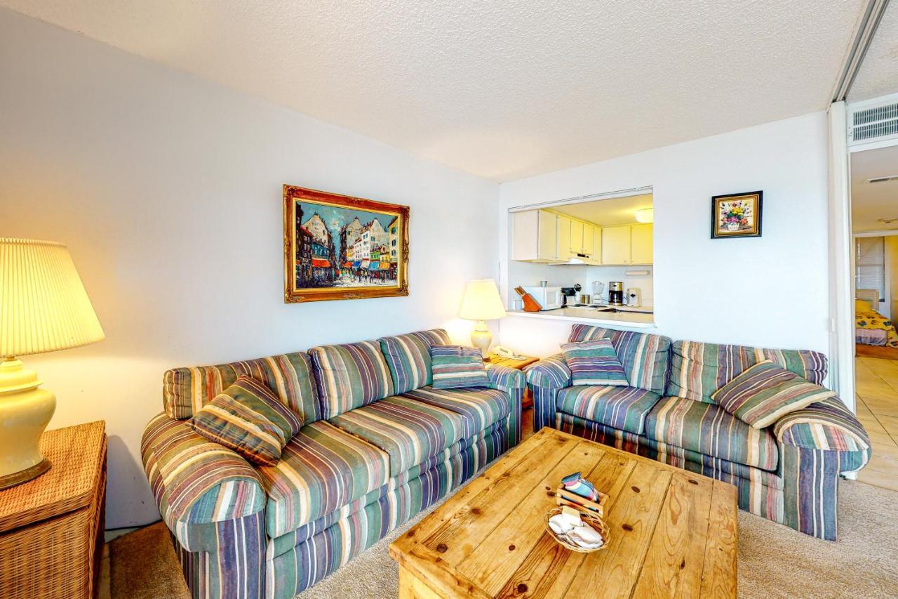 Fountainhead Towers 305 *