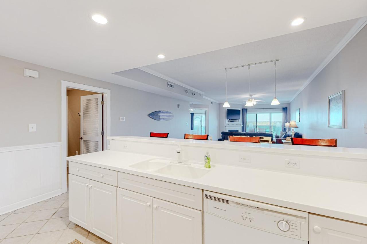 Sunset Pointe 303 *