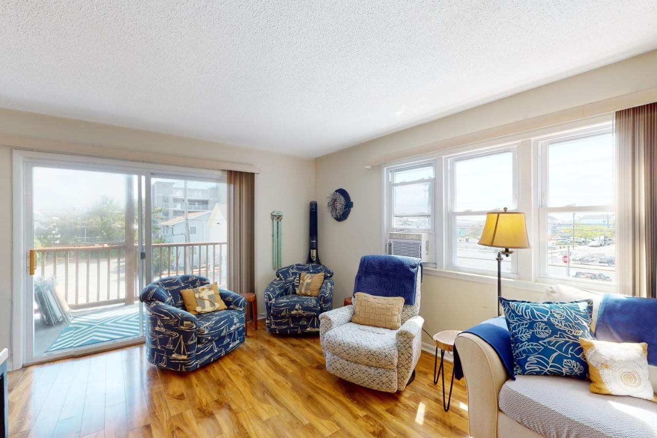 Apartment Golden Shore 3 *
