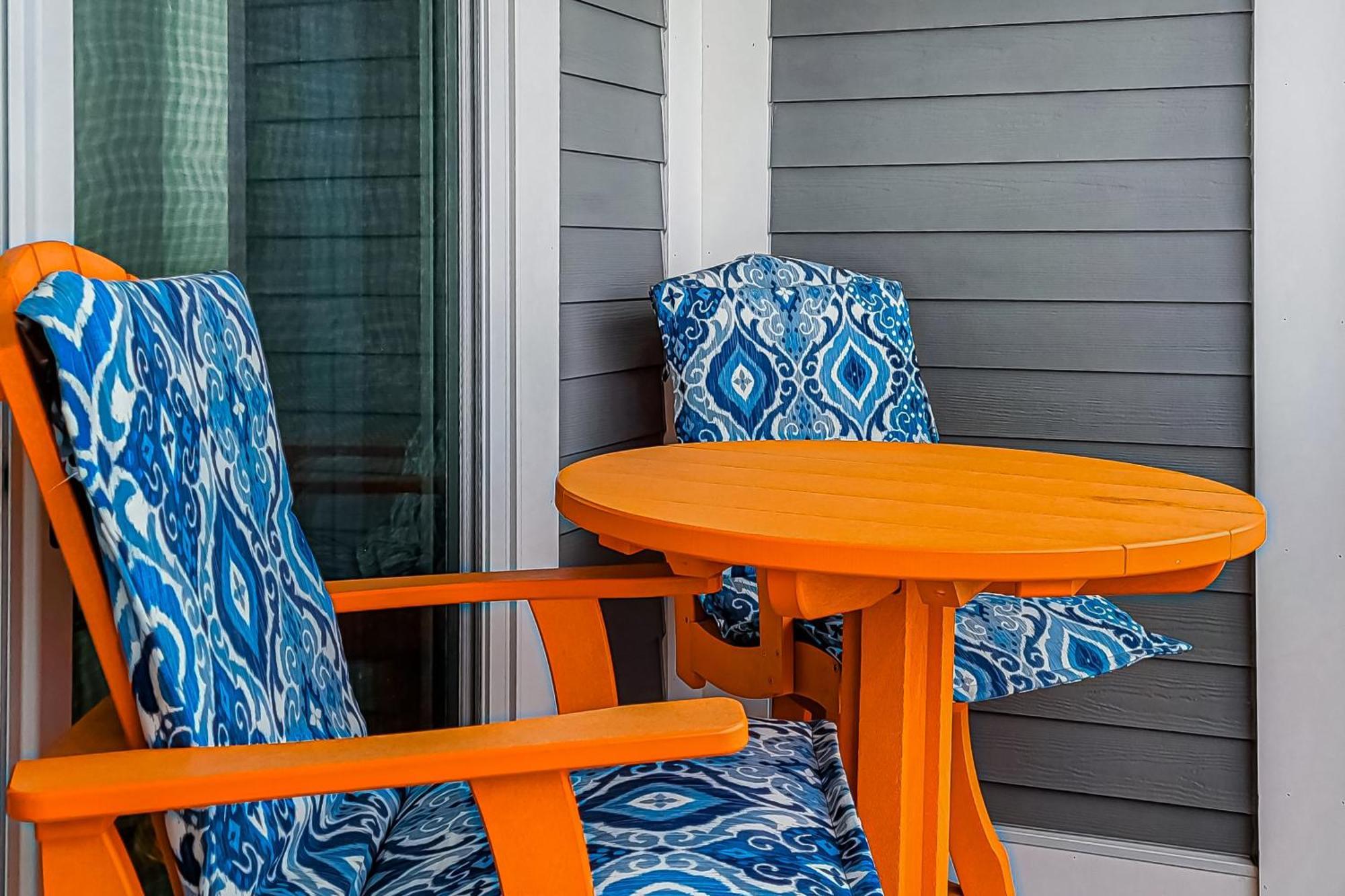 Apartment White Marlin 303b