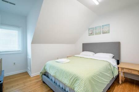 Modern 3-br Ocean Block Walk To The