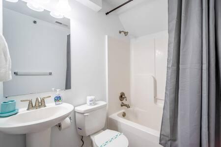 Apartment Modern 3-br Ocean Block Walk To The Ocean City