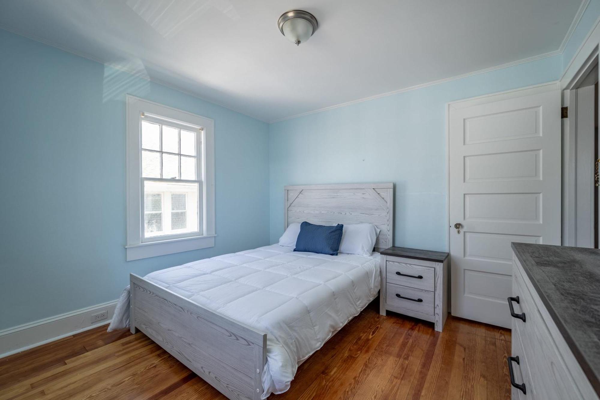 Apartment Sea Foam Ocean Front 1005 *