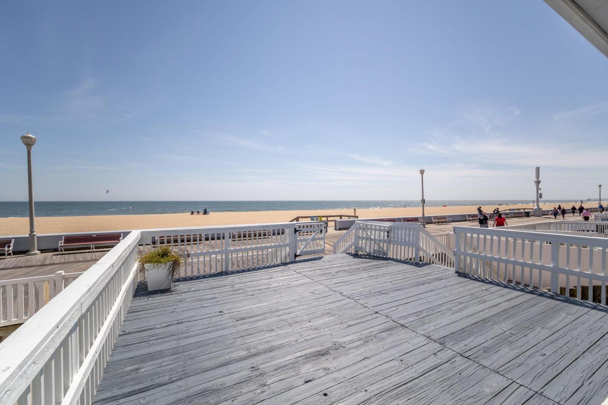 Sea Foam Ocean Front 1005 Apartment *