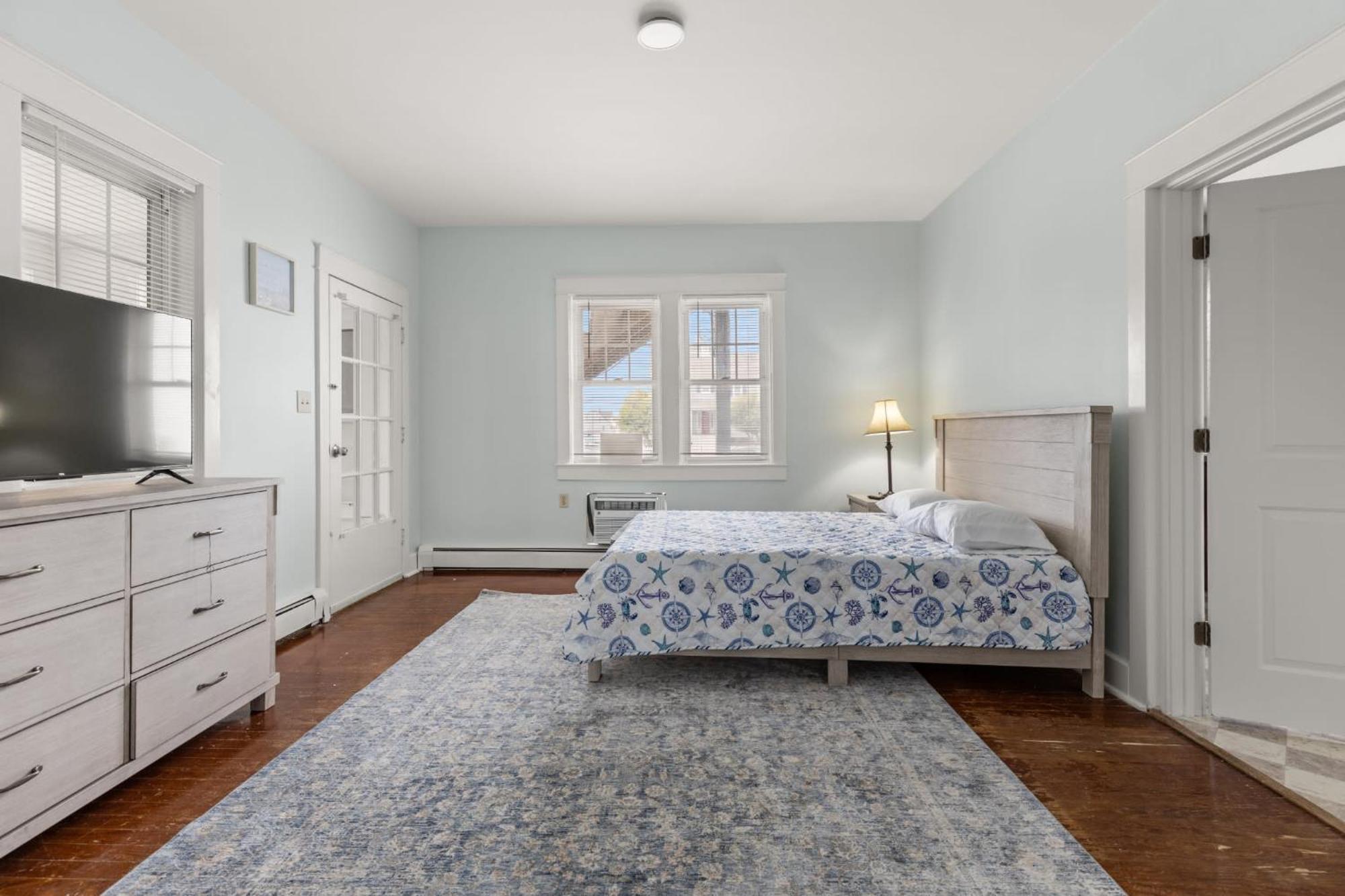 6 10th Bottom Apartment Ocean City