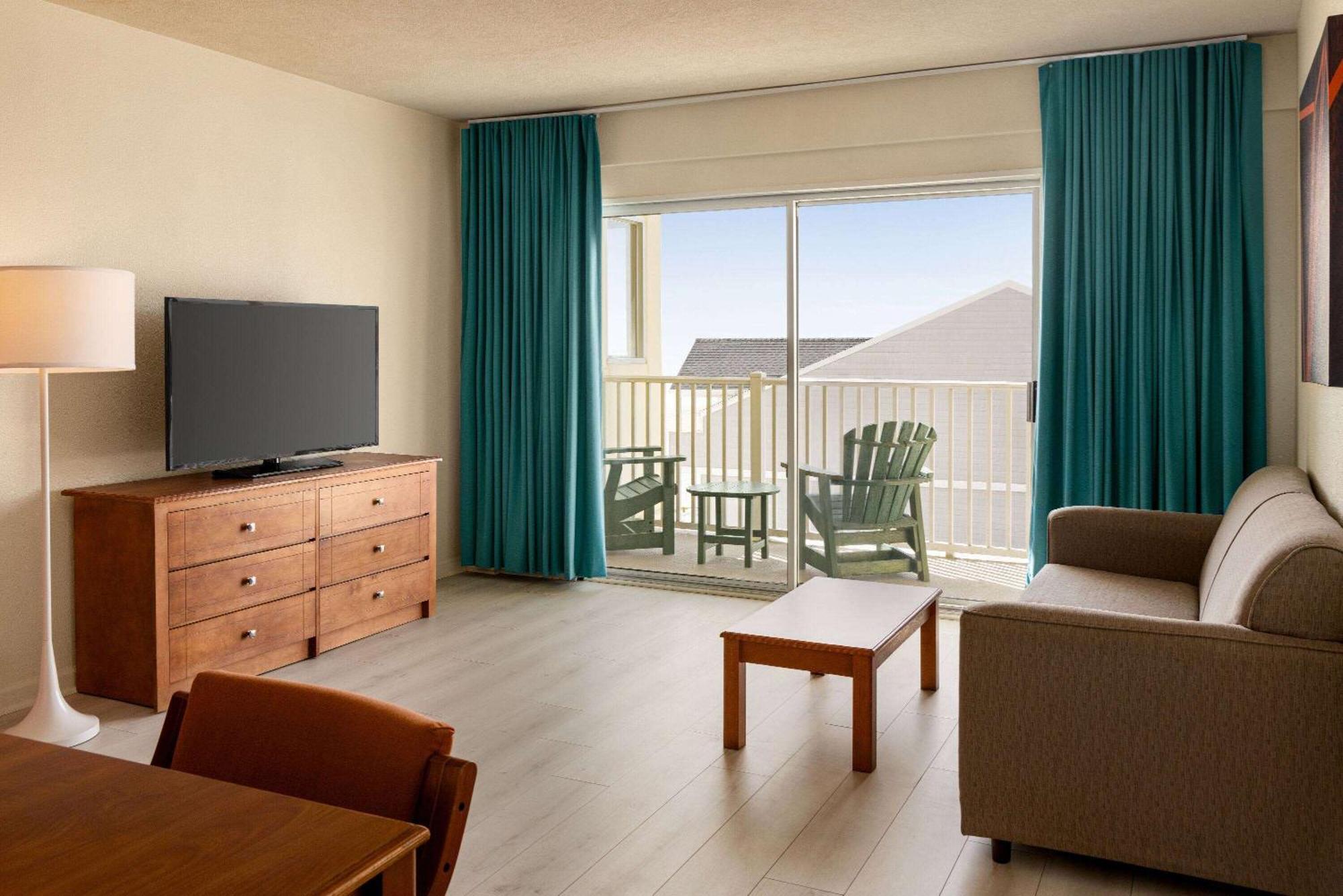 Howard Johnson By Wyndham Ocean Oceanfront Hotel Ocean City