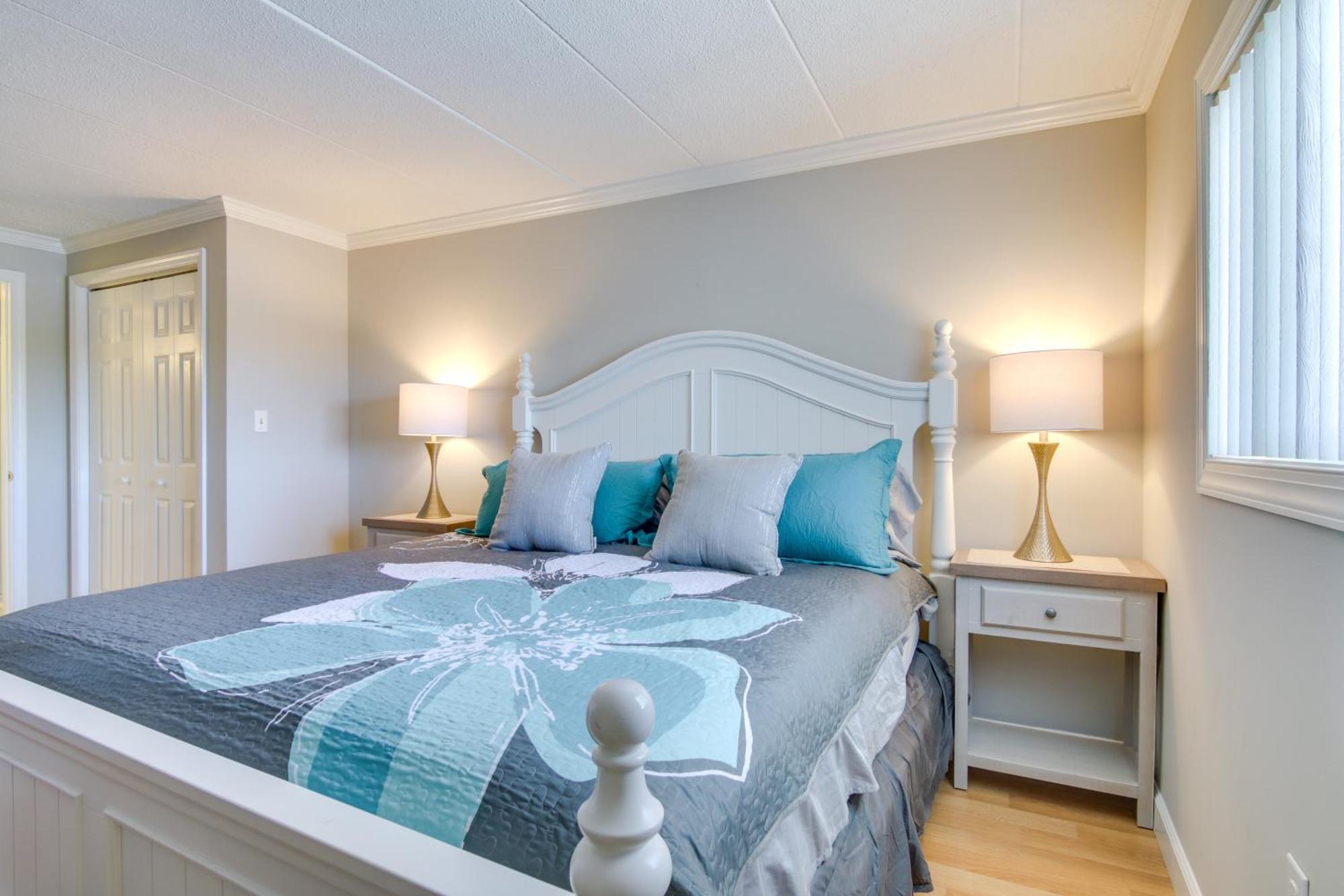 Apartment Family With Pool Walk To Ocean Beach! *