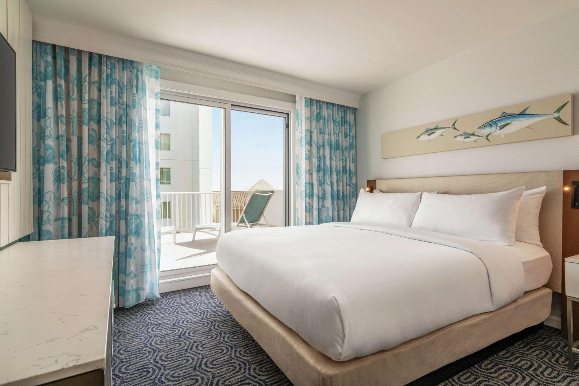 Hotel Doubletree By Hilton Ocean Oceanfront Ocean City