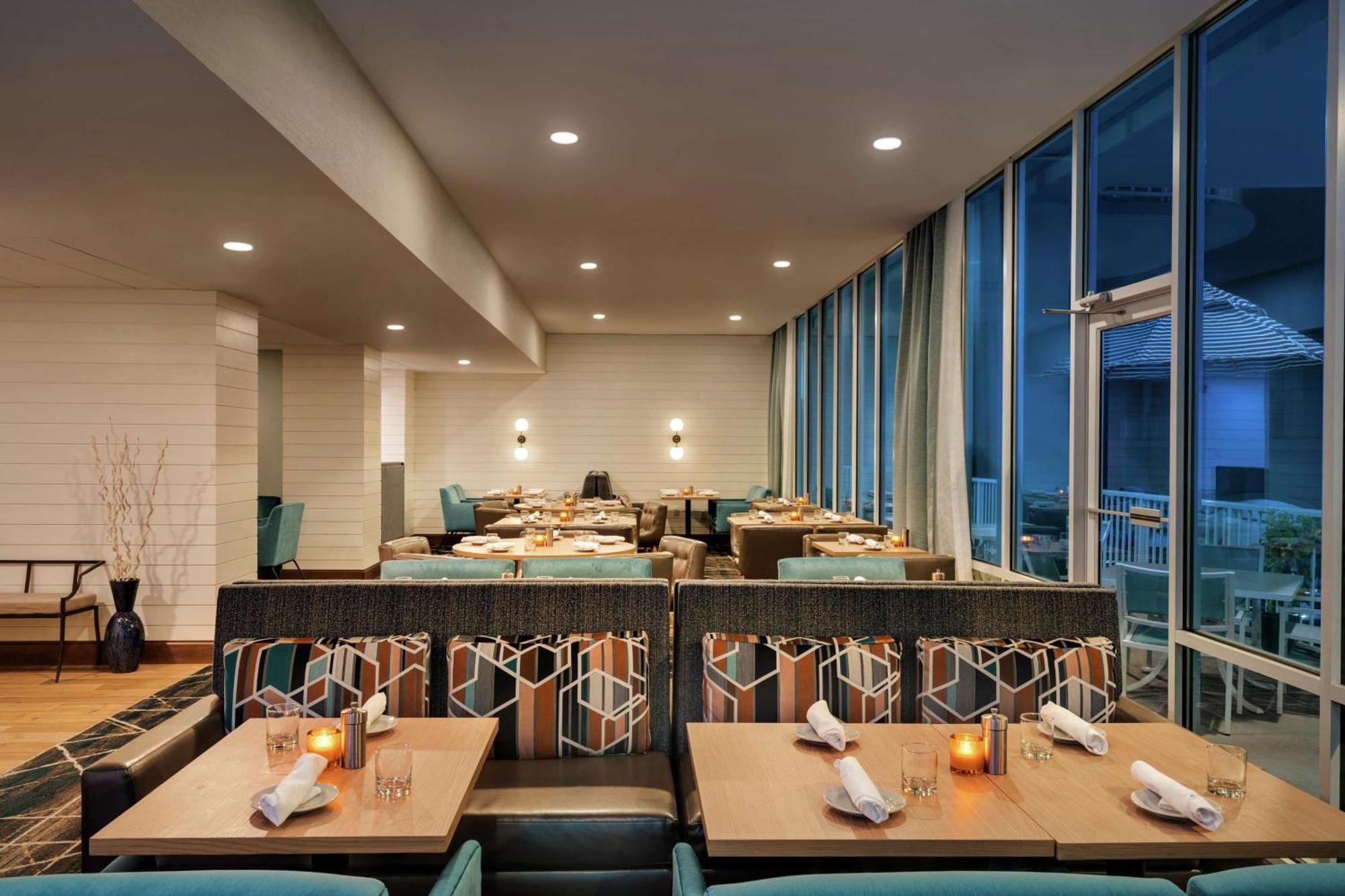 Hotel Doubletree By Hilton Ocean Oceanfront 4*