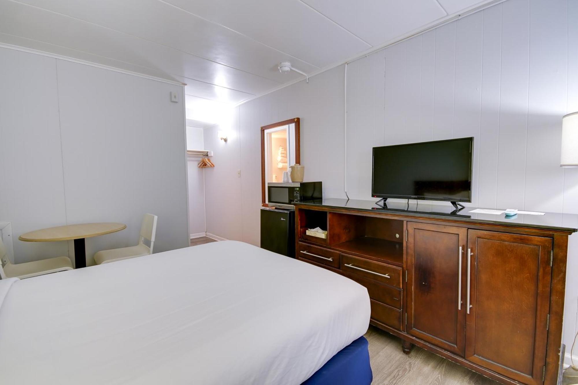 Rideau Oceanfront Inn