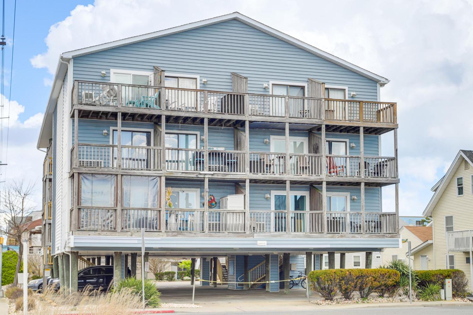 Apartment Ocean With Balcony - Steps To Boardwalk! *