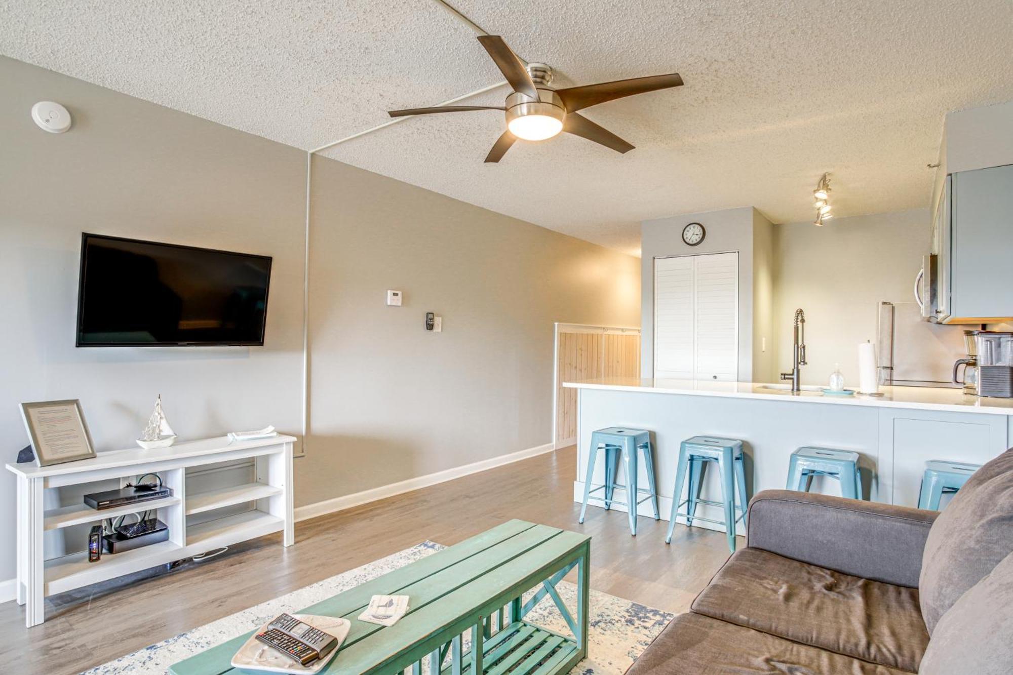 Apartment Ocean With Balcony - Steps To Boardwalk!