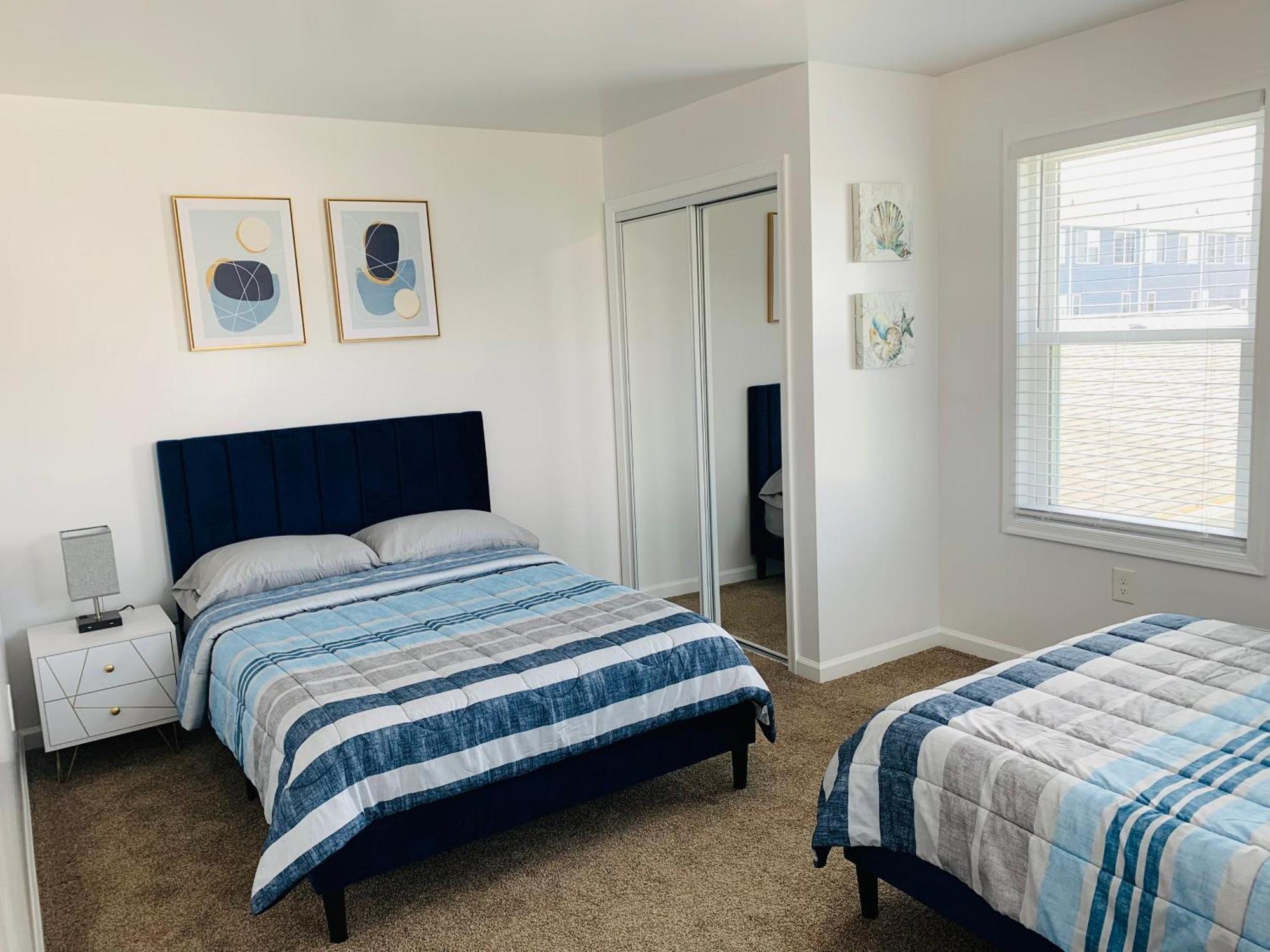 Blue Diamond Unit 4 Judlee Ave Apartment