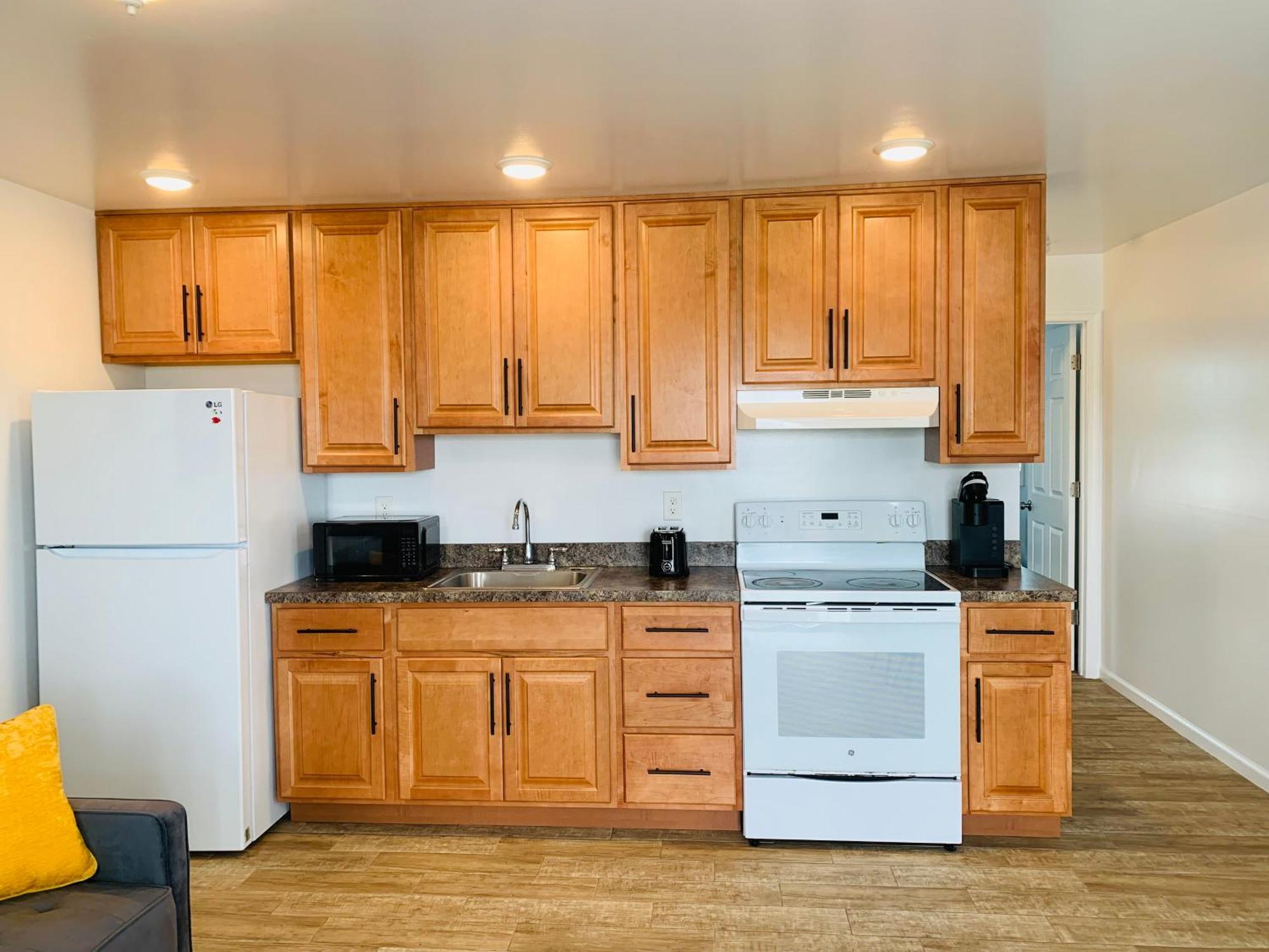Blue Diamond Unit 4 Judlee Ave Apartment *