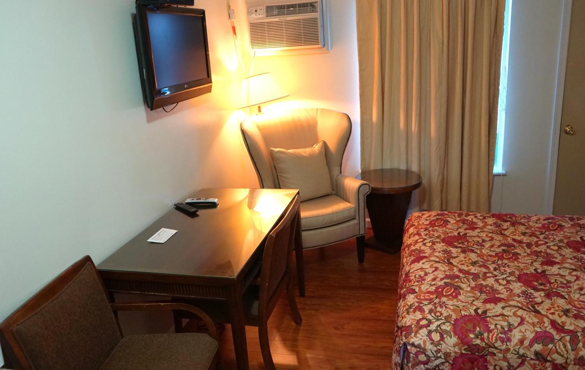Spindrift Motel 2*