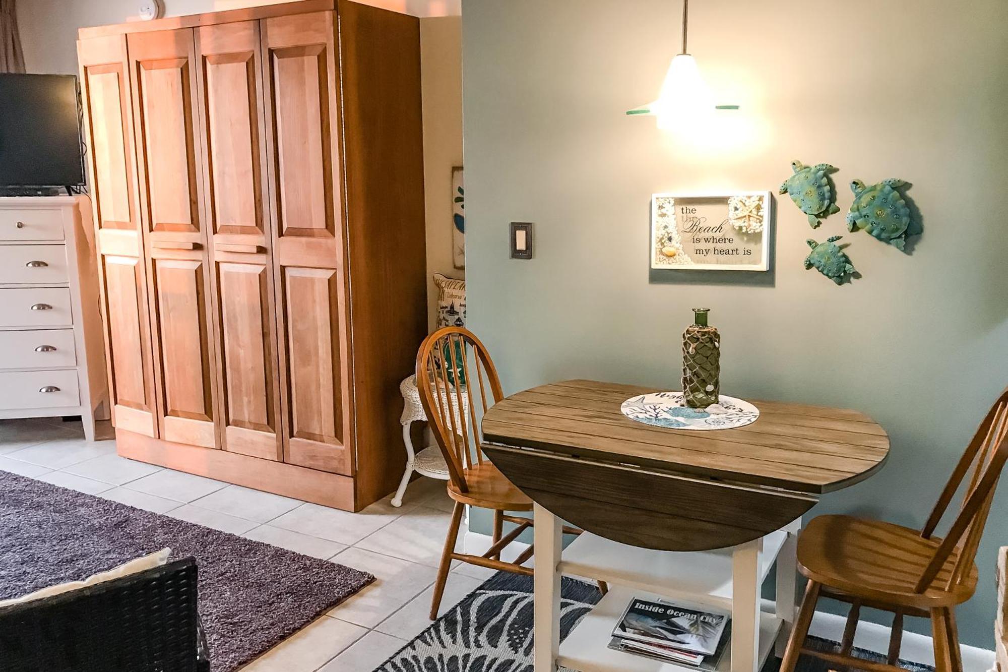 Golden Sands 911 Apartment