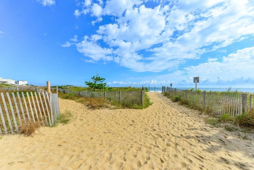 Fountainhead-ocean View Pool Sleeps 4 Apartment Ocean City