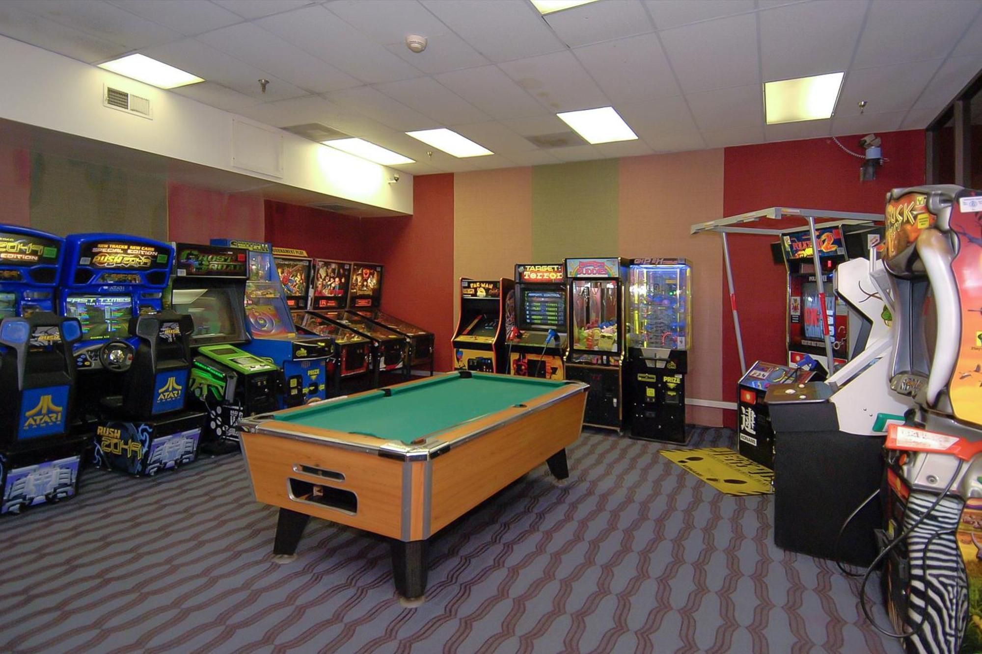 Carousel 1605 Apartment *
