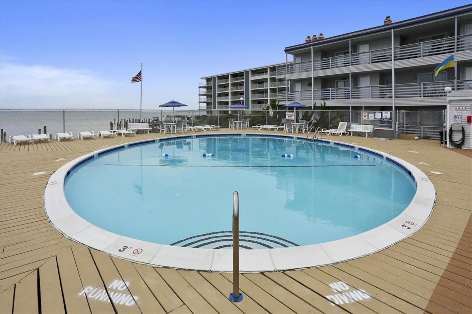 Apartment Bradley On The Bay 130g