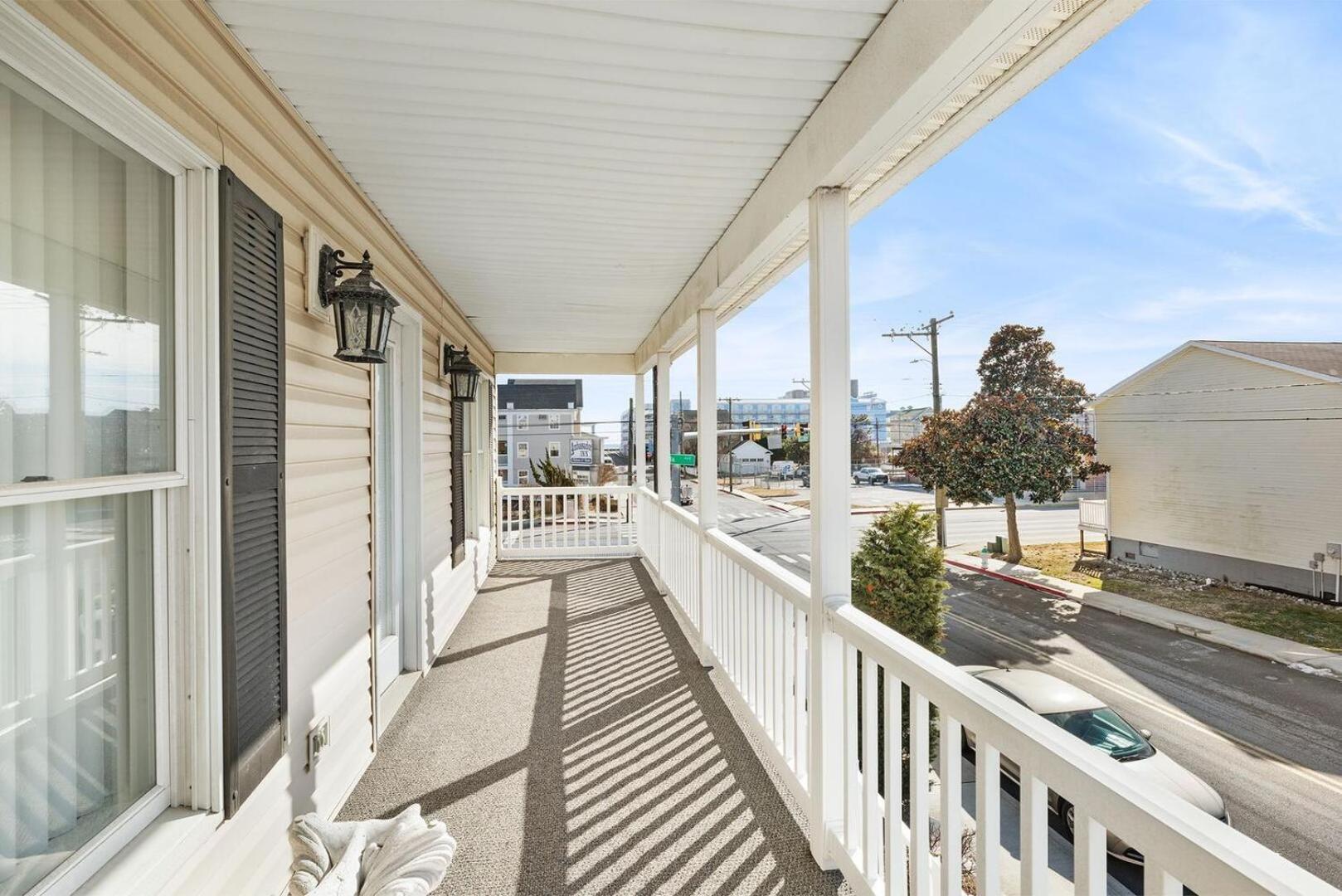 Downtown Near Boardwalk And Ocean City