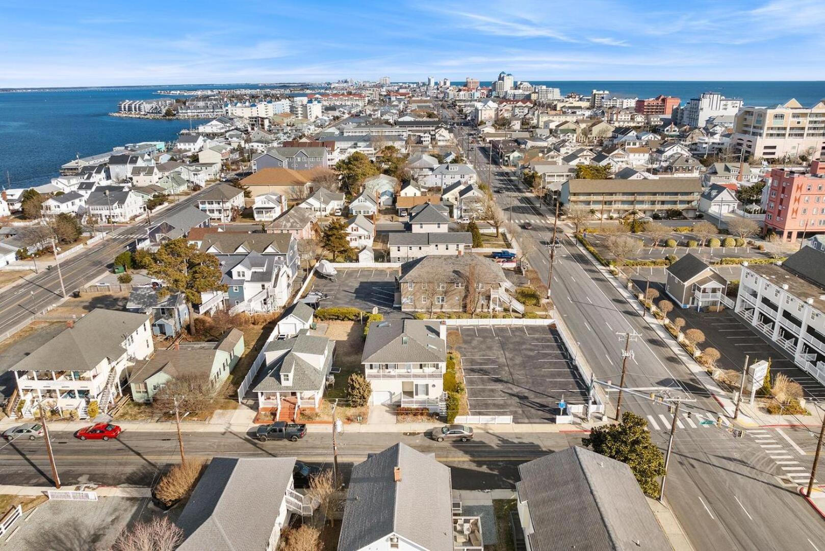 Downtown Near Boardwalk And Holiday home *