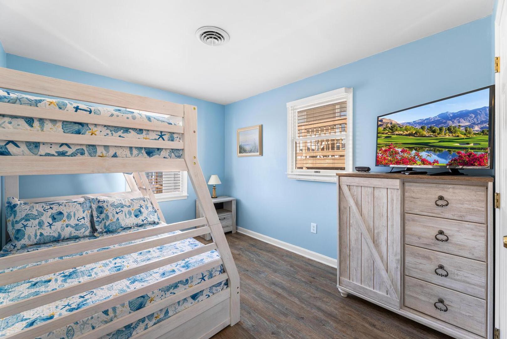 The Barracuda 2 Steps To The 2br Sleeps 6 *
