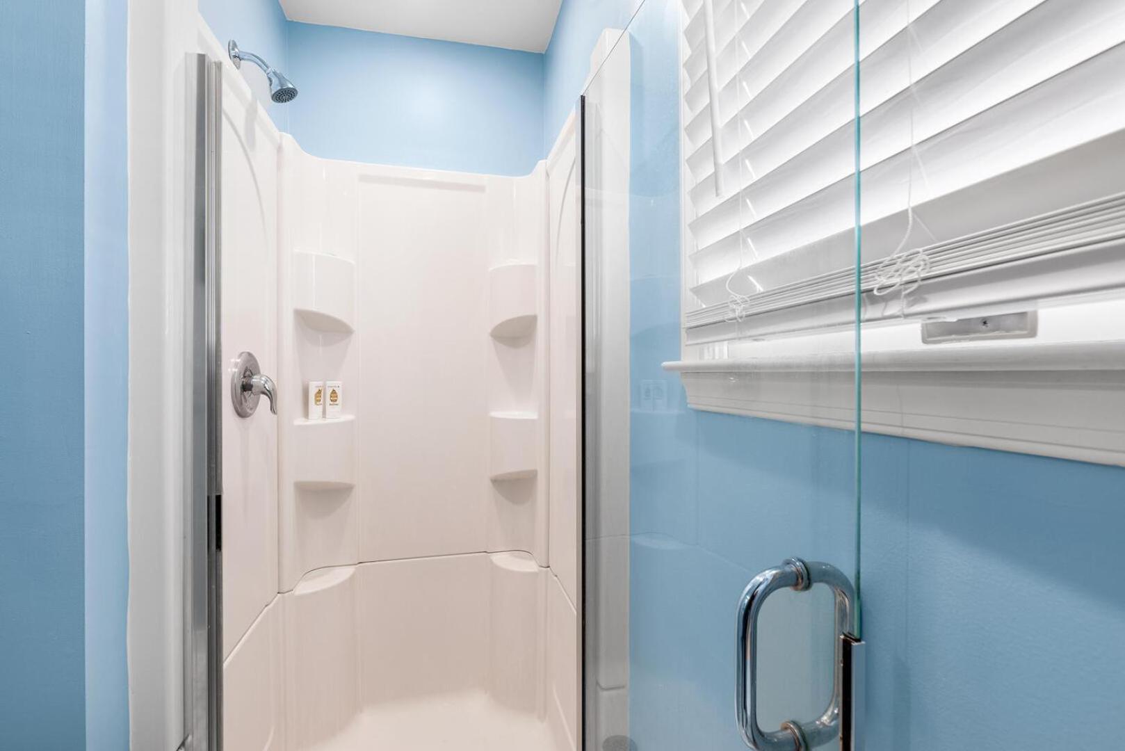 The Barracuda 2 Steps To The 2br Sleeps 6 *