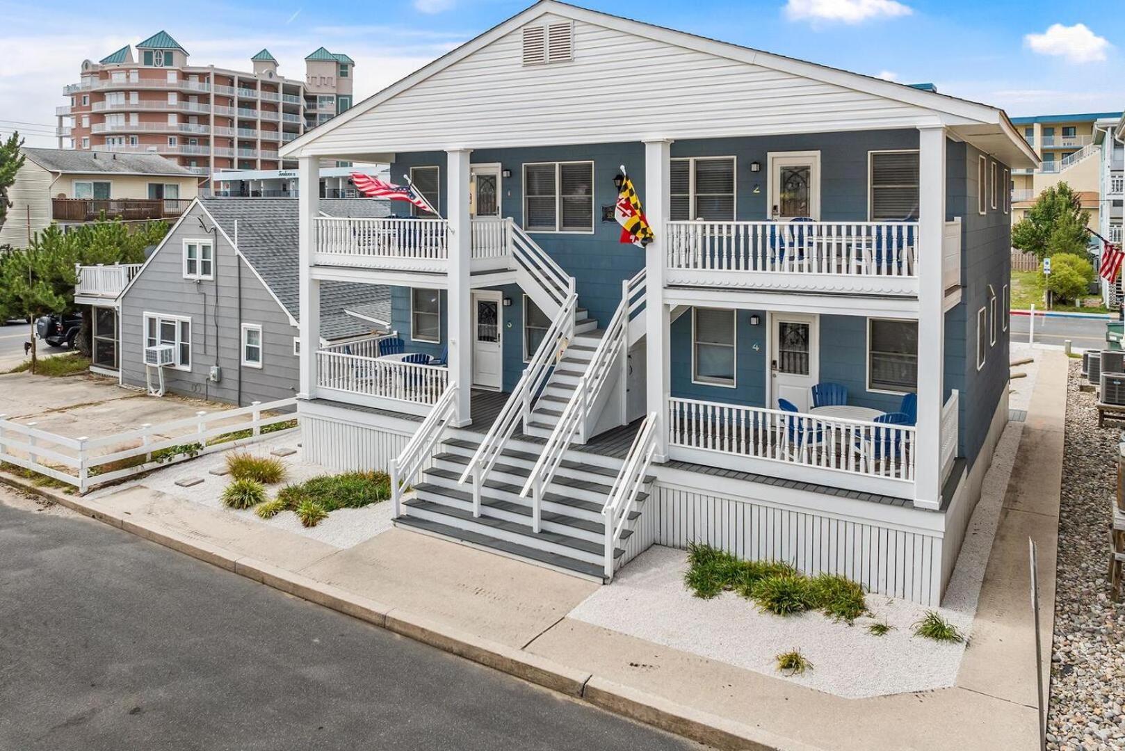 The Barracuda 2 Steps To The 2br Sleeps 6 Apartment Ocean City