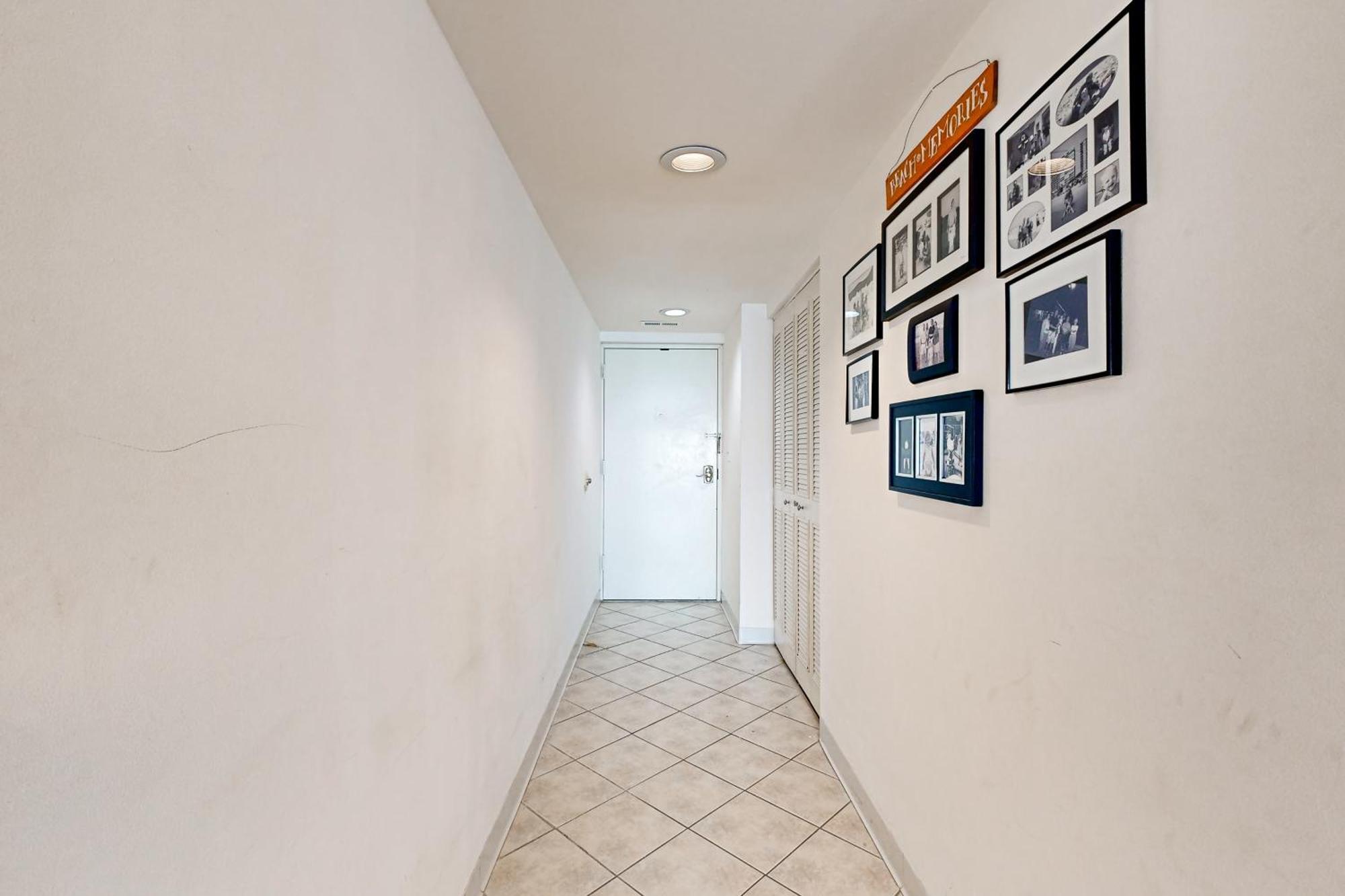 Towers 804 Apartment