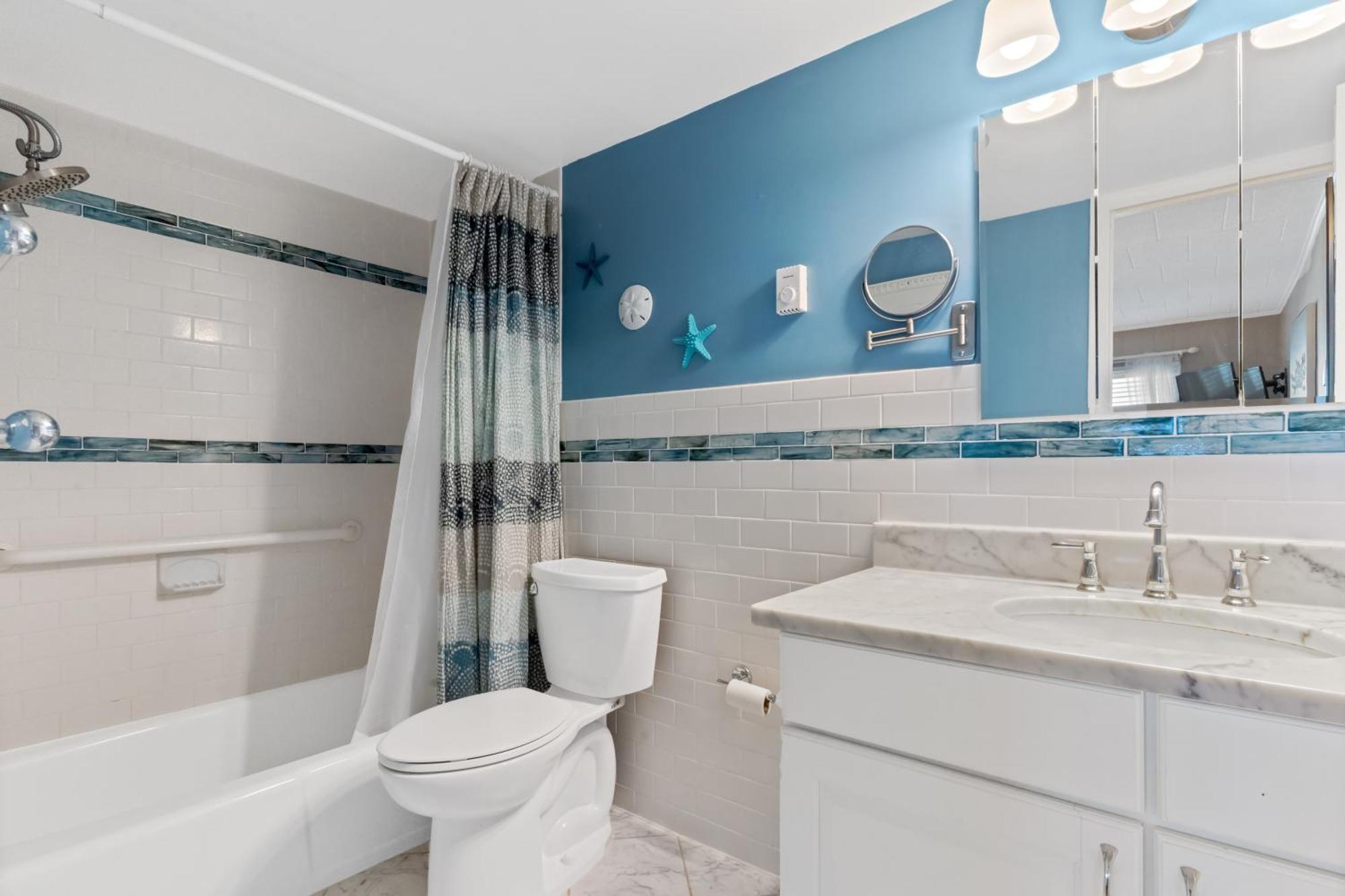 Calypso 2-bedroom With Ocean Views & Pool Access Ocean Beachfront Escape Holiday home *