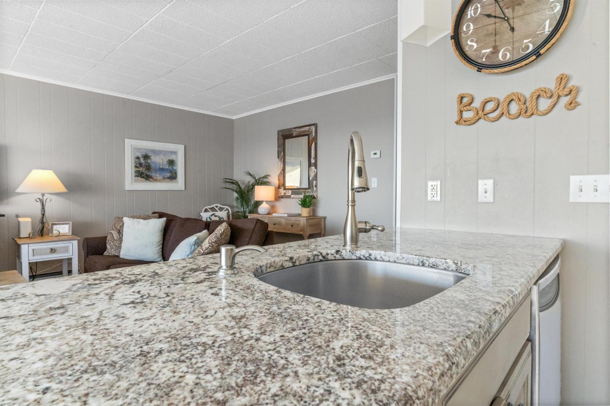Calypso 2-bedroom With Ocean Views & Pool Access Ocean Beachfront Escape * Ocean City
