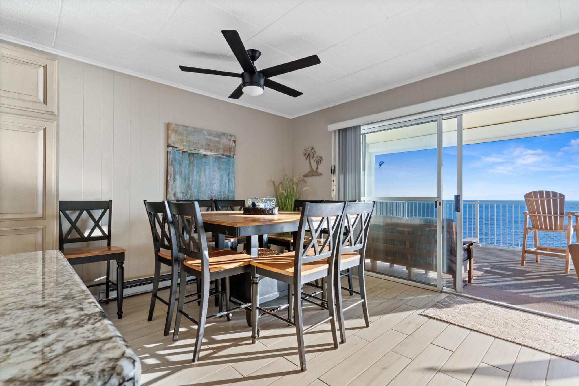 Holiday home Calypso 2-bedroom With Ocean Views & Pool Access Ocean Beachfront Escape *