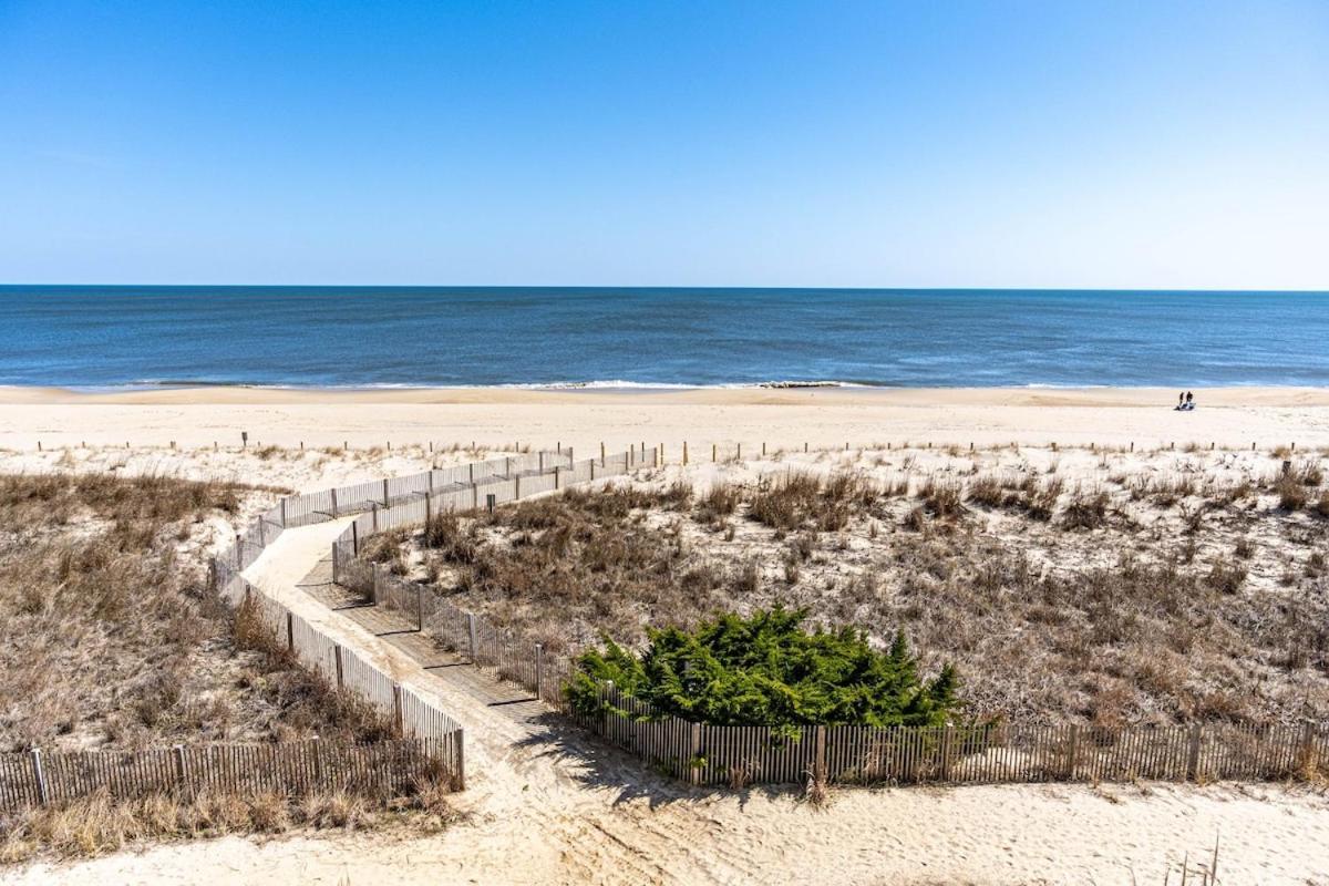 Cara Mar 205 - Oceanfront Rendezvous Holiday home