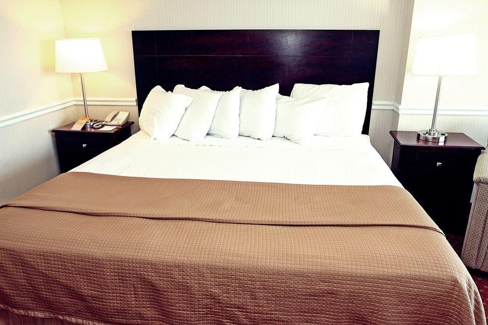 Howard Johnson By Wyndham Ocean Oceanfront Ocean City