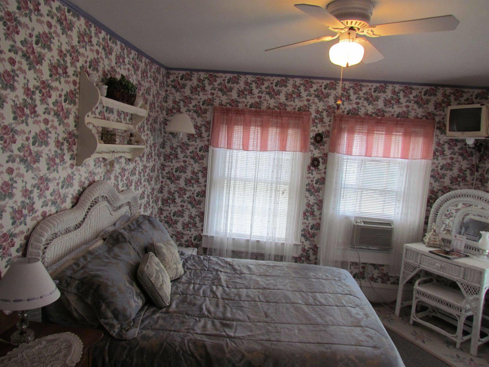 Atlantic House Bed & Breakfast Ocean City