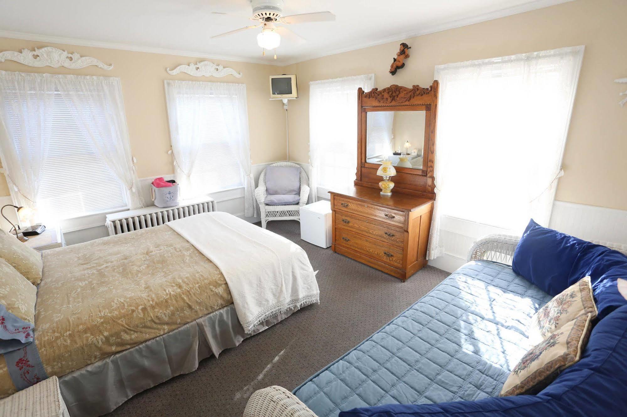 Atlantic House 3*