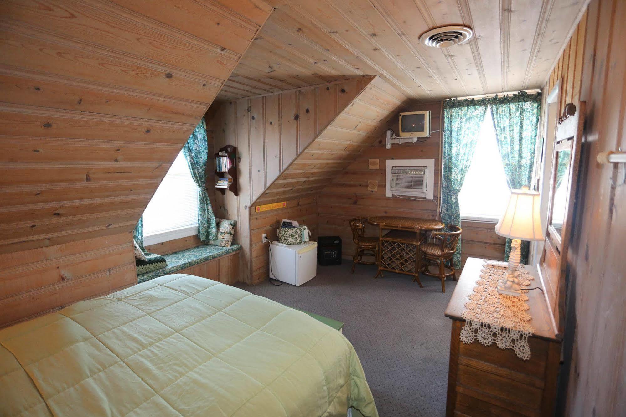 Atlantic House 3*
