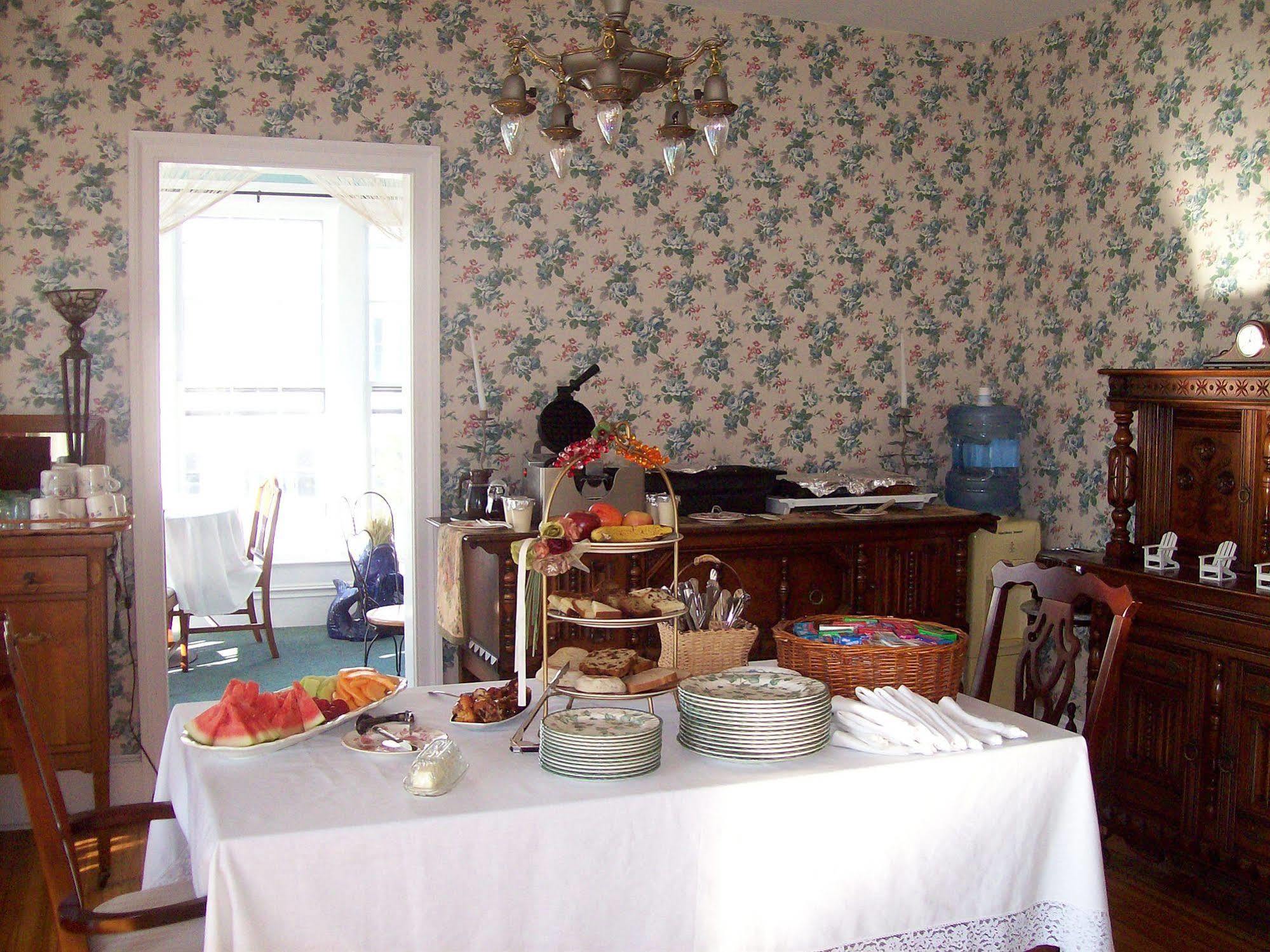 Atlantic House Bed & Breakfast 3*
