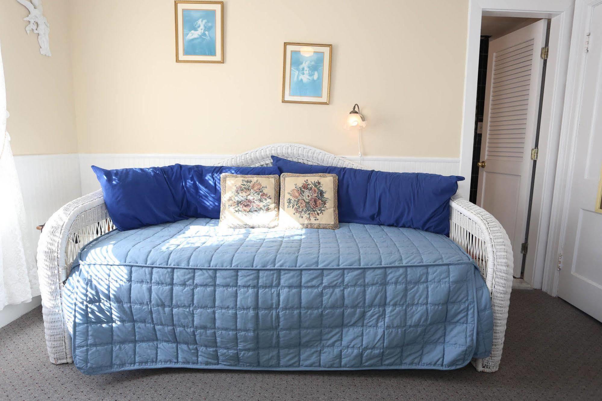 Atlantic House Bed & Breakfast Ocean City