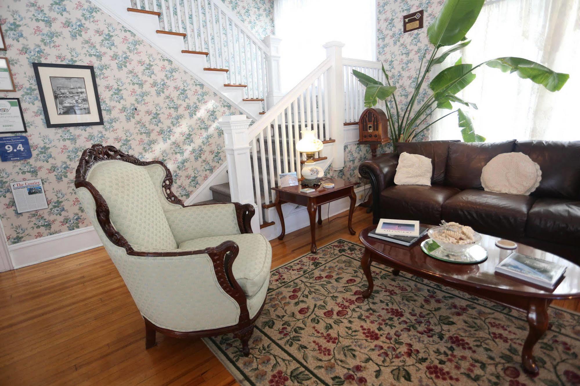 Atlantic House Bed & Breakfast Ocean City